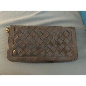 Urban Expressions Women’s Clutch Wallet